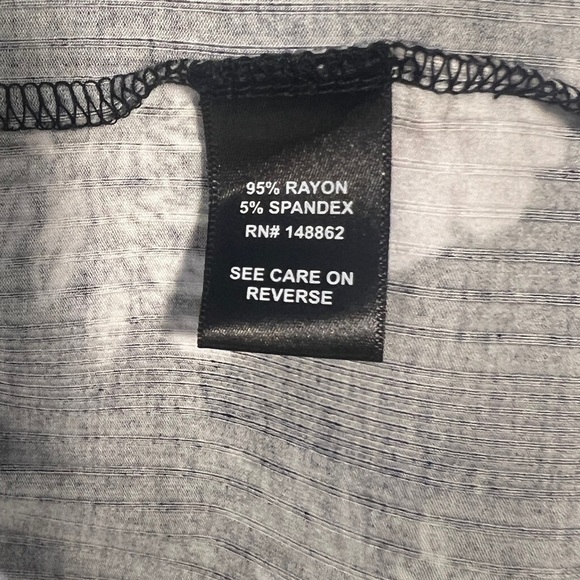 Torrid Ribbed Scoop Neck Shirred Tiered Babydoll Top (Size 2) - Picture 7 of 7